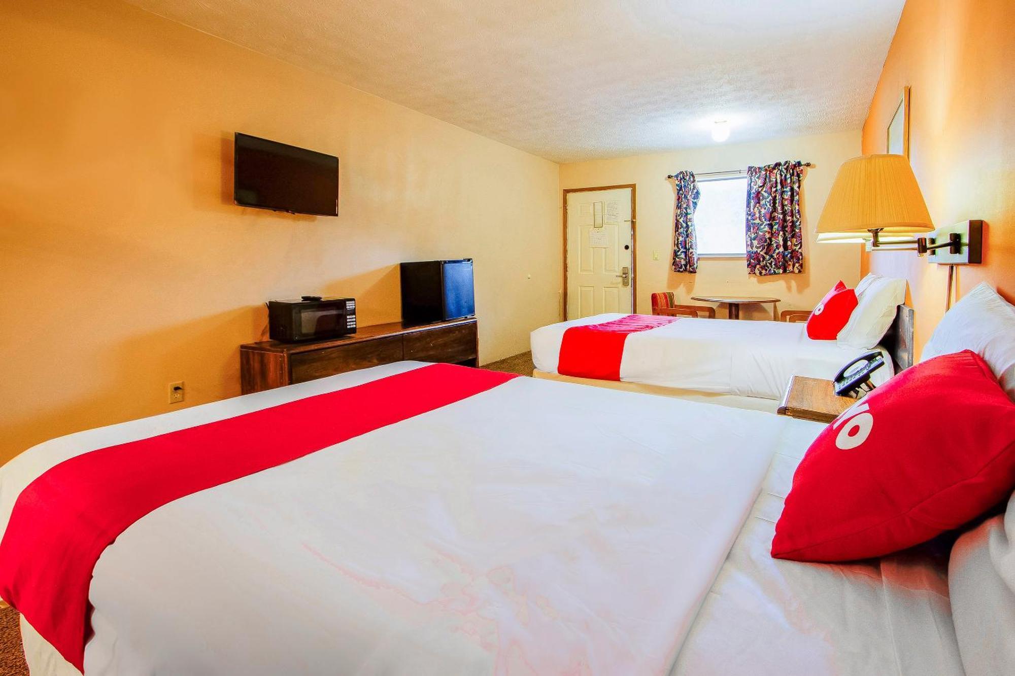 Oyo Hotel Chapmanville Inn, Wv - Hwy 119 Dış mekan fotoğraf