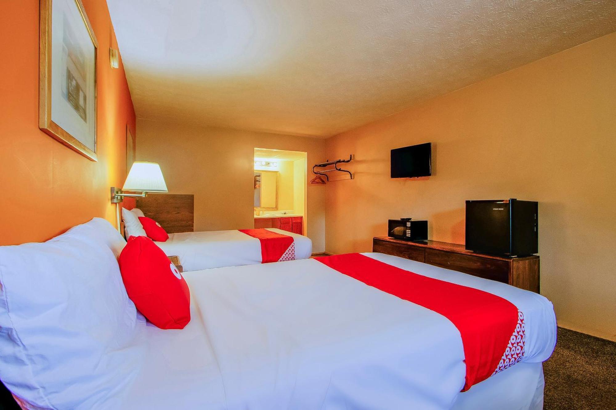Oyo Hotel Chapmanville Inn, Wv - Hwy 119 Dış mekan fotoğraf