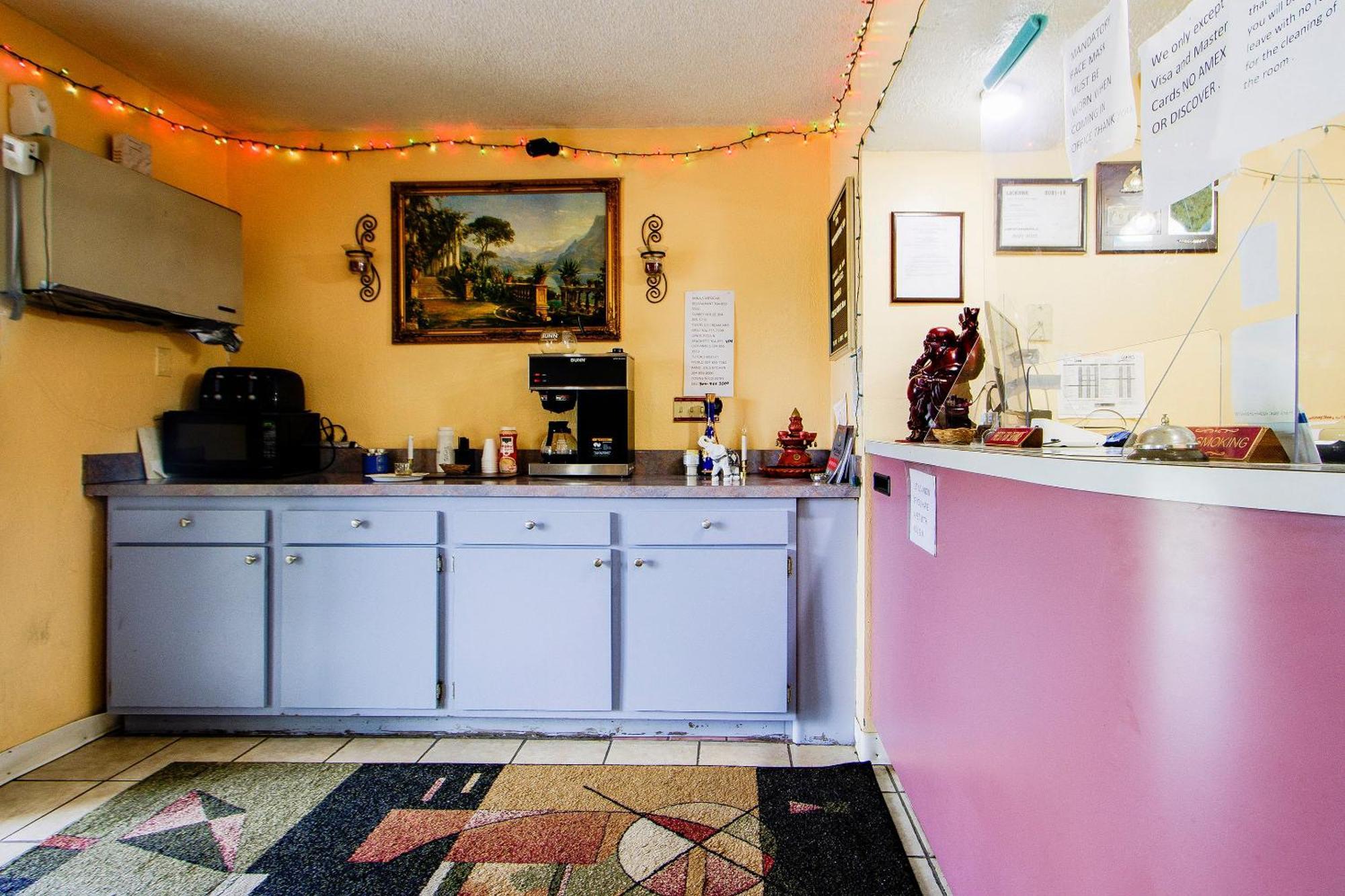 Oyo Hotel Chapmanville Inn, Wv - Hwy 119 Dış mekan fotoğraf