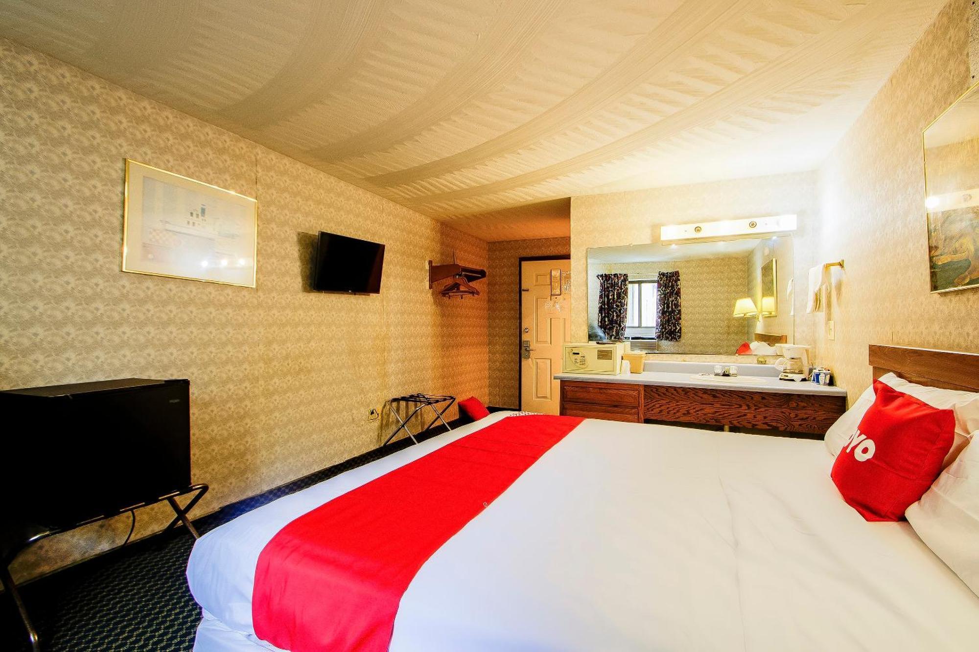 Oyo Hotel Chapmanville Inn, Wv - Hwy 119 Dış mekan fotoğraf