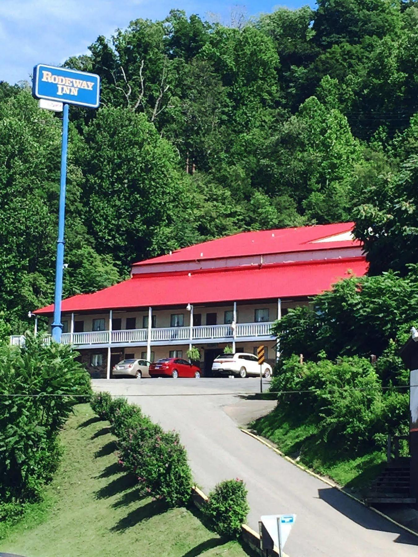 Oyo Hotel Chapmanville Inn, Wv - Hwy 119 Dış mekan fotoğraf